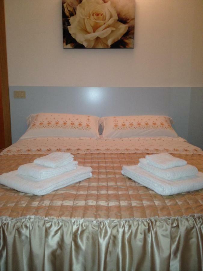 Bed and Breakfast Il Gruccione Sant'Omero Екстер'єр фото