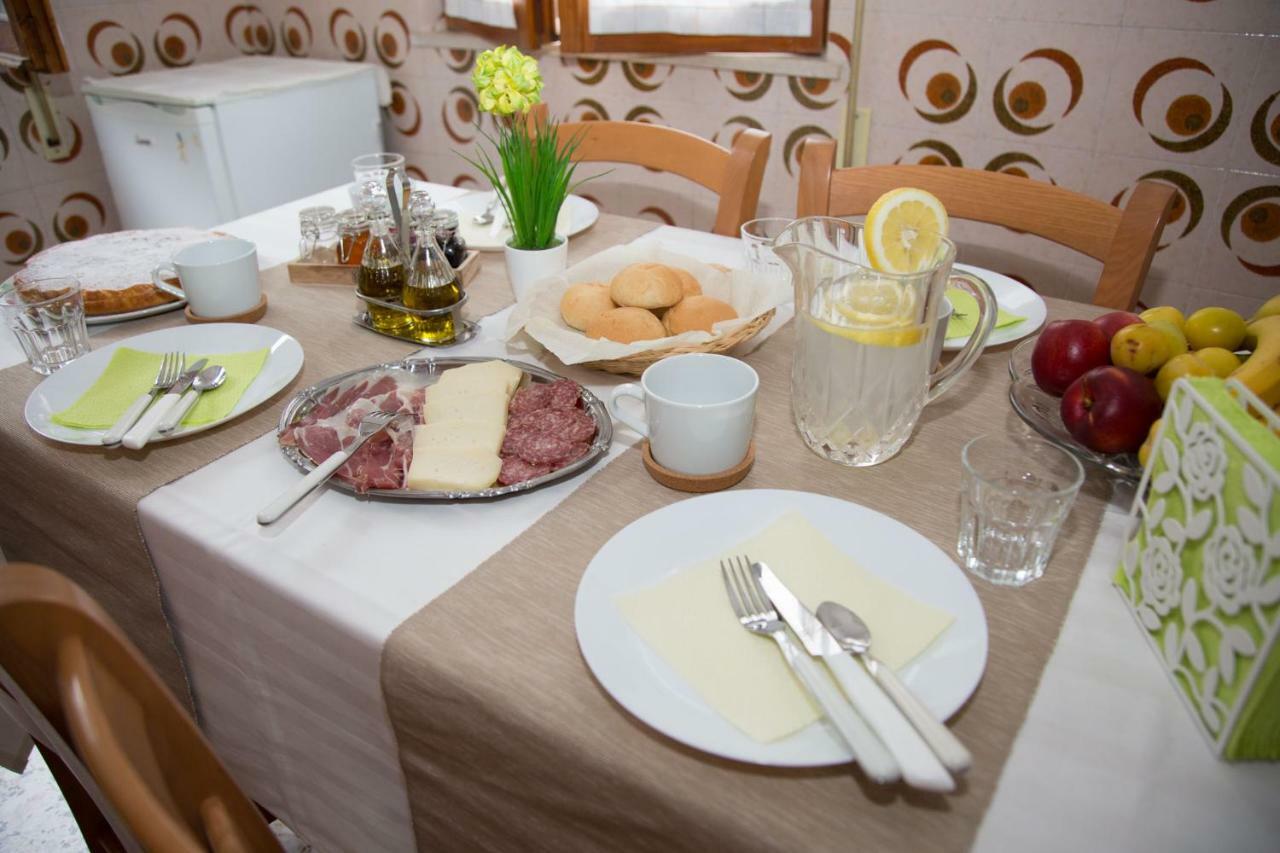 Bed and Breakfast Il Gruccione Sant'Omero Екстер'єр фото