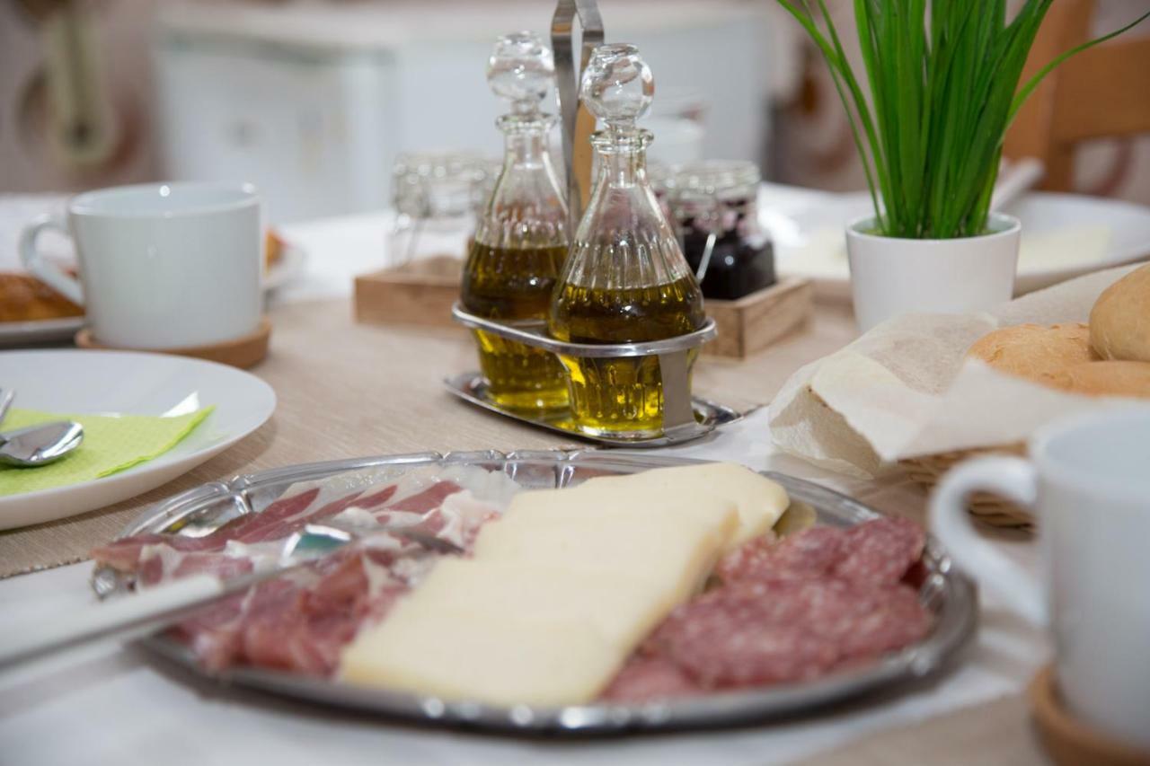 Bed and Breakfast Il Gruccione Sant'Omero Екстер'єр фото